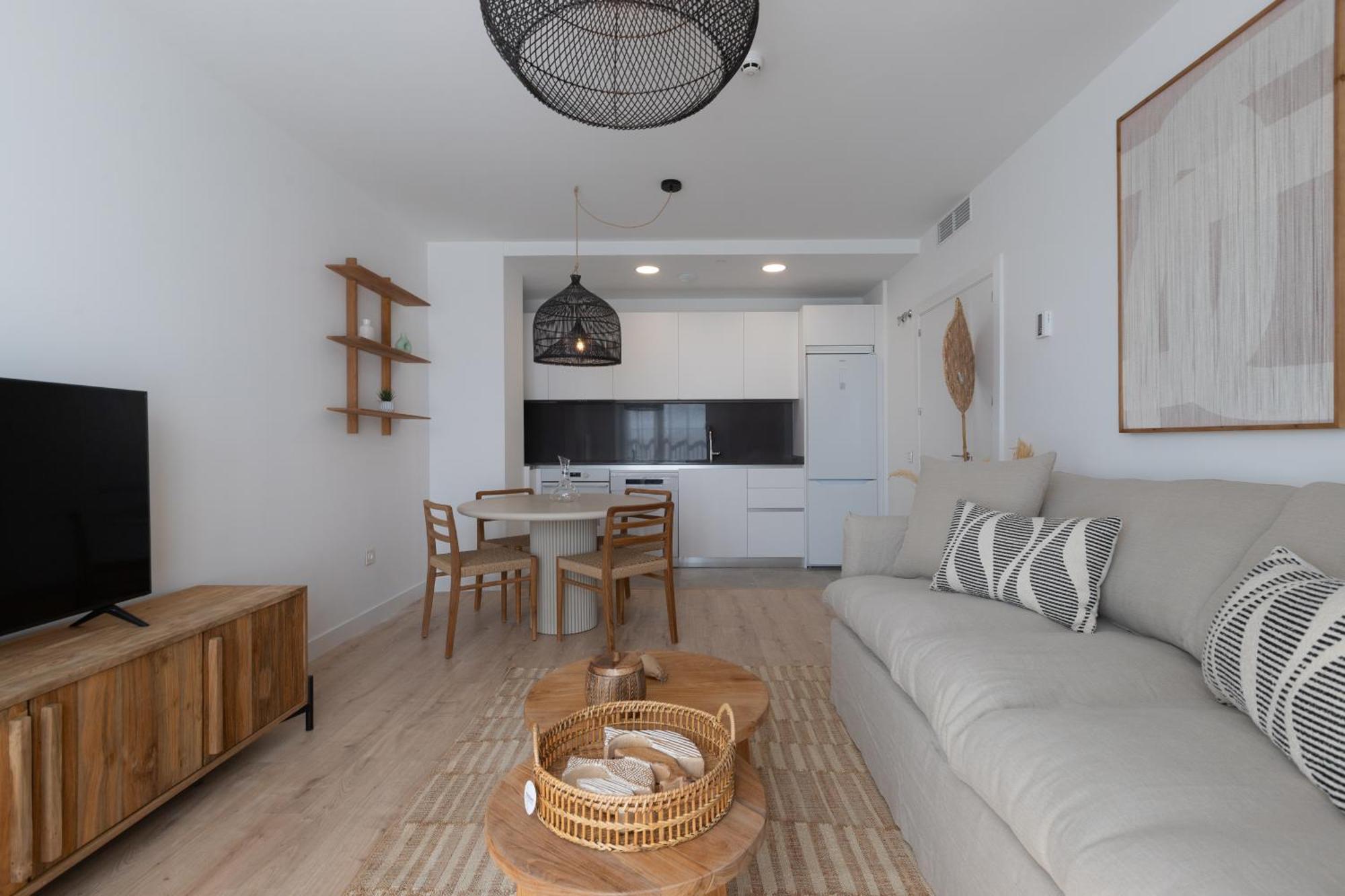 Unique Three-bedroom In The Heart Of Apartment Málaga