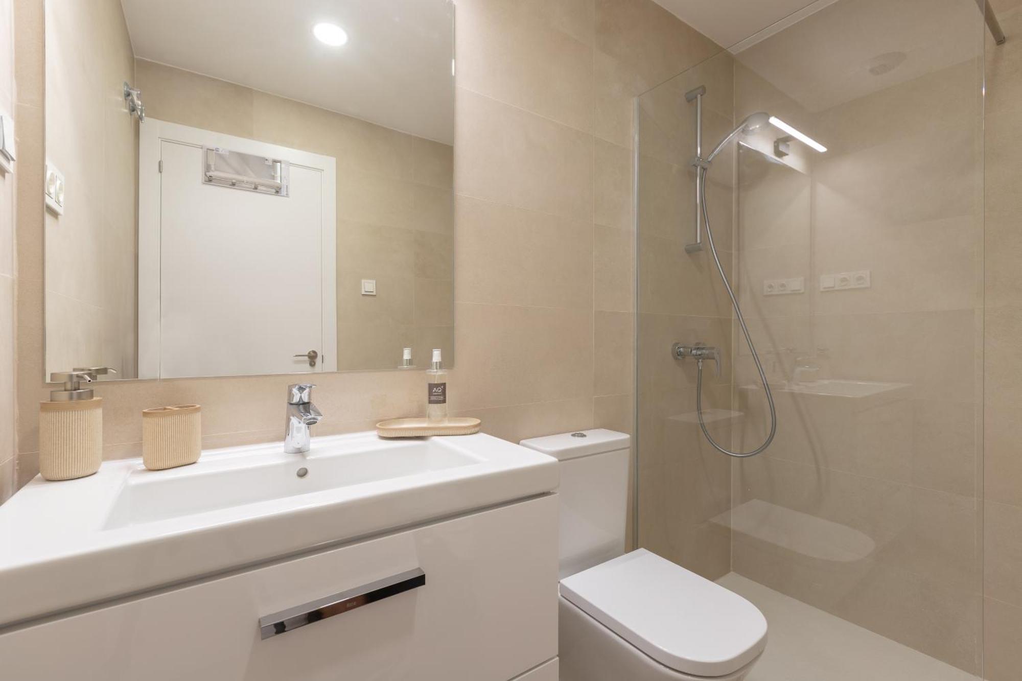 Apartment Unique Three-bedroom In The Heart Of Málaga